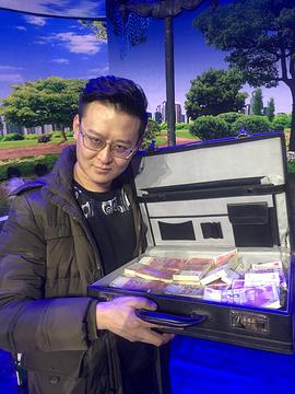 萧鸿鹏