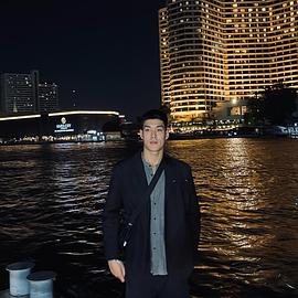 坤纳荣·帕拉德乐