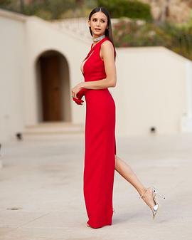 妮娜·杜波夫