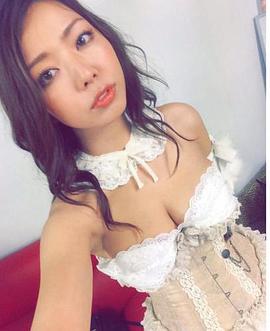 黑木桃子