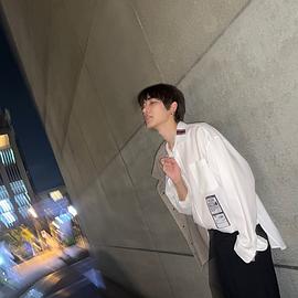 风昱希