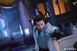 杨彤