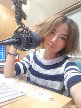 胡向真