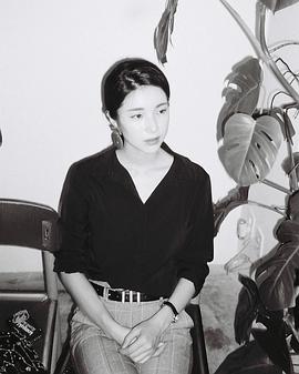 何英