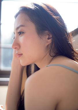 高田里穗
