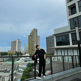 斯拉坡欧普·玛尼希坤