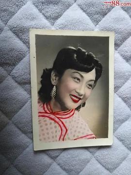 周曼华