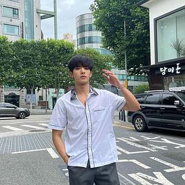 斯拉坡欧普·玛尼希坤