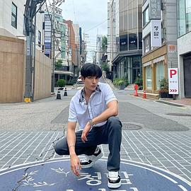 斯拉坡欧普·玛尼希坤
