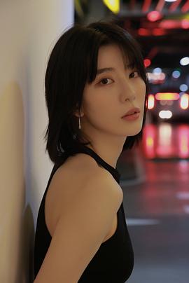 朱凌雾