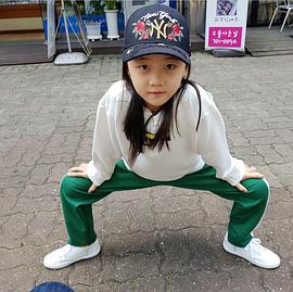 李艺书