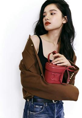 张婧仪