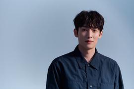 李基泽
