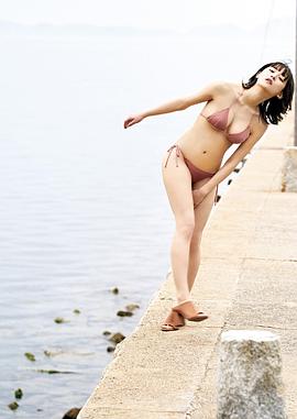 浅川梨奈