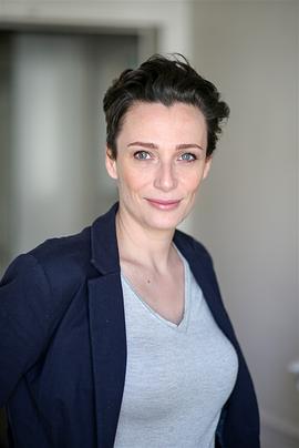 Caroline Bourg