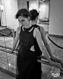 Leona Sklenickova
