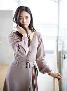 卢娜·藤本靜