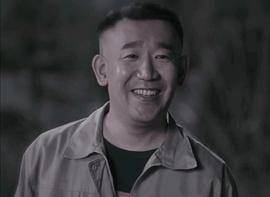 韩伟