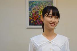 朝井瞳子