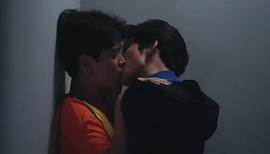 普渃·纳坡纶彭·索克颂布缇
