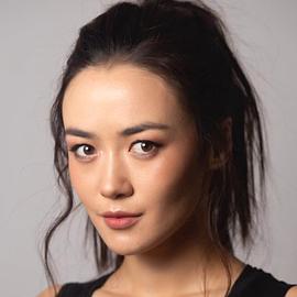 金娜·塔斯布拉托娃