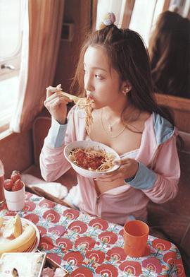 板野友美