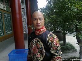 何晟铭